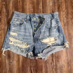 Levi’s denim short size 28